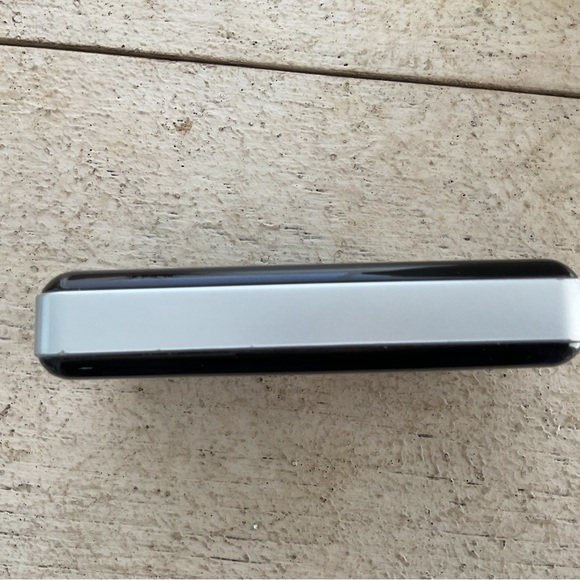 Unu Charging Bank 2USB - Picture 6 of 10